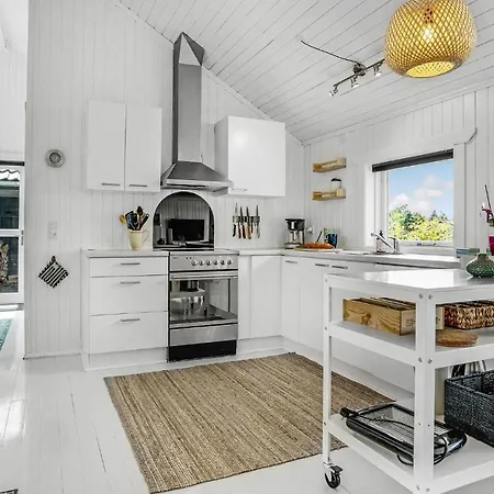 Nice In Lgstr With Wifi And 3 Bedrooms Дом отдыха Logsted